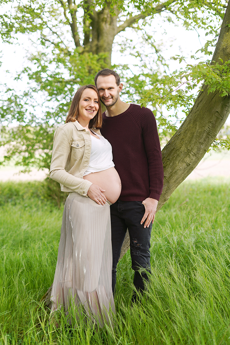 Babsbauchfotos mit Partner in der Natur